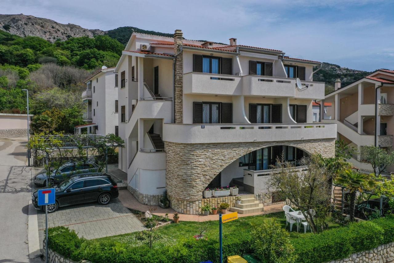Rooms & Apartments Jadranka Baska  Exterior photo