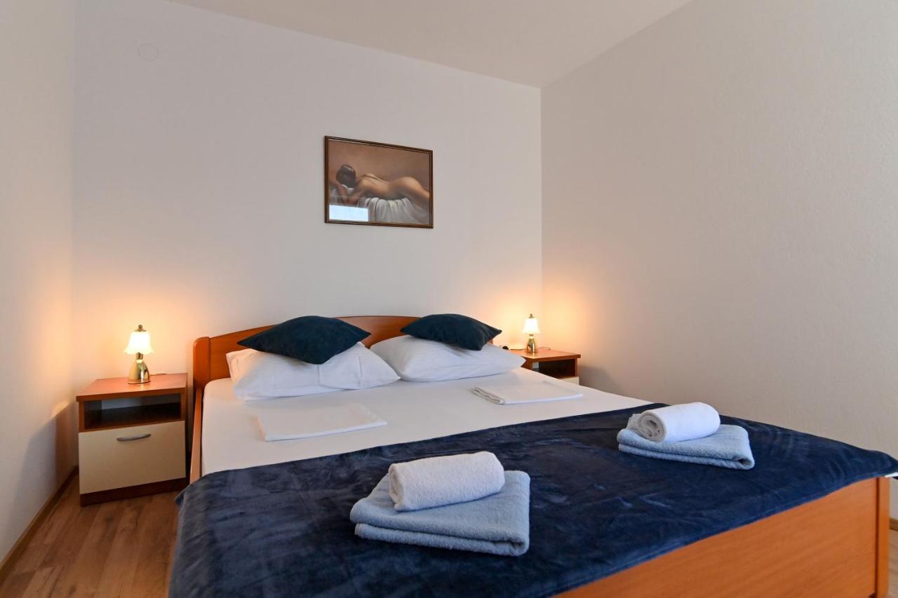 Rooms & Apartments Jadranka Baska  Exterior photo